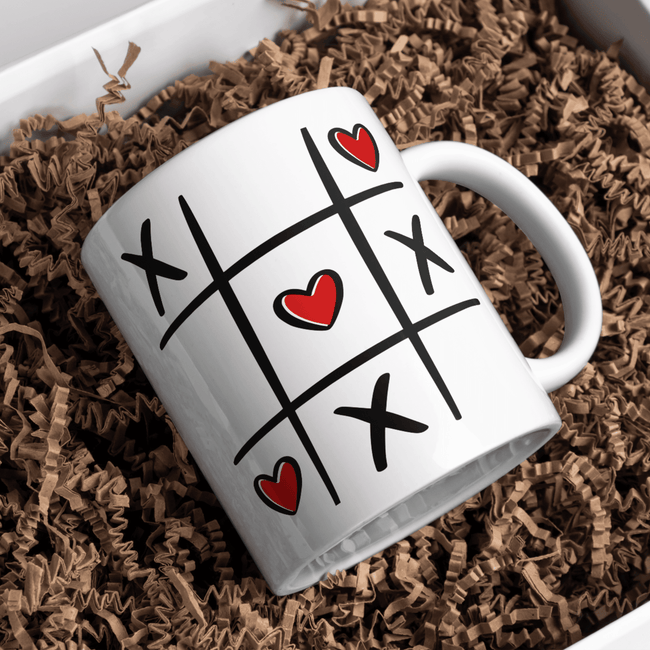 Romantic XOXO tic tac toe design coffee mug in gift box with brown shreds